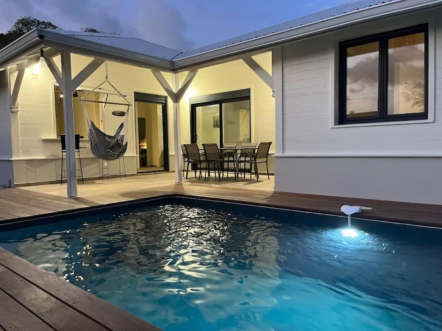 Superbe Villa Avec Piscine Et Proche Mer Au Diamant - 3 Chambres Et Salles De Bain Le Diamant Exterior photo